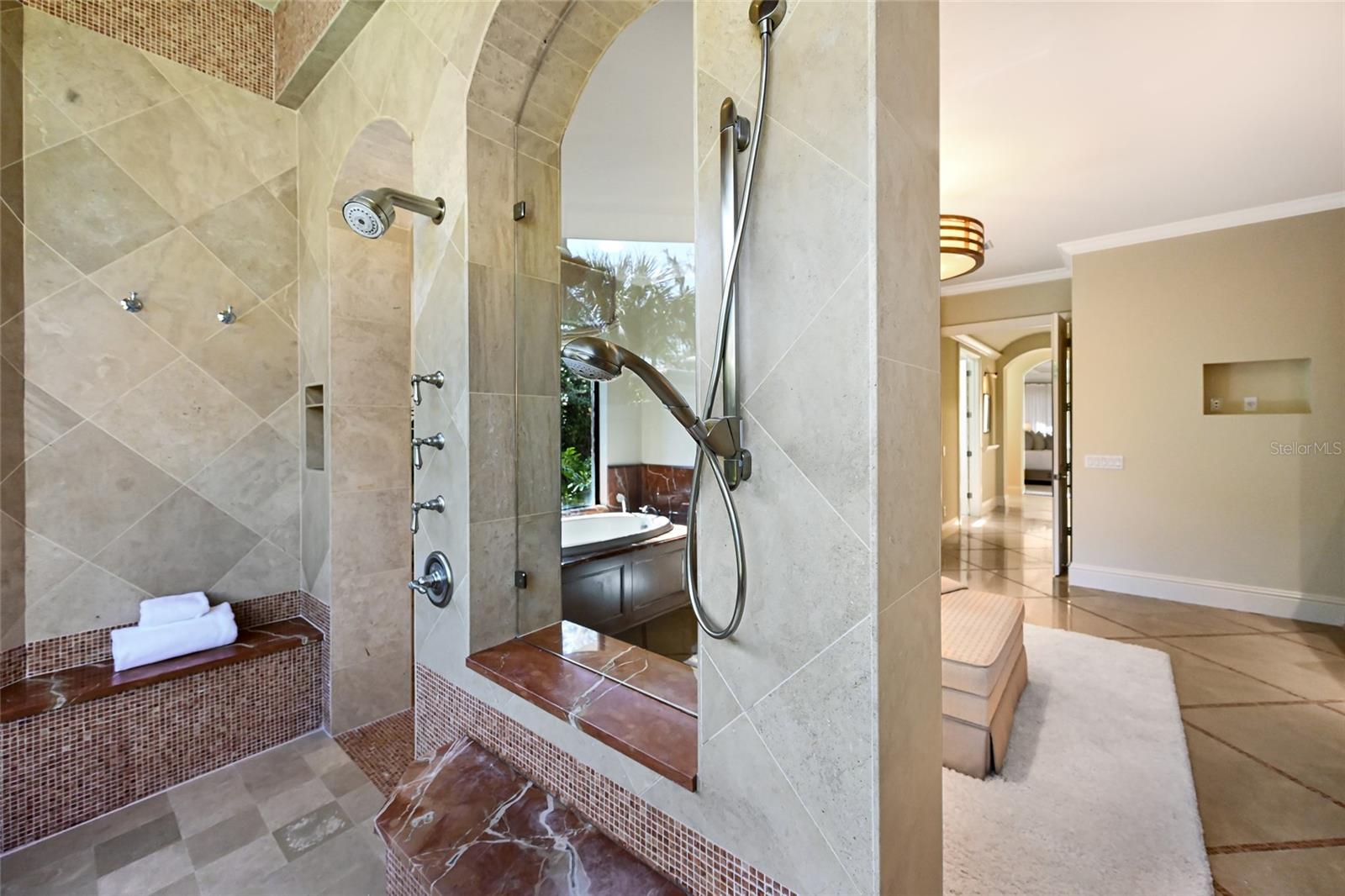 A4669934 Property Photo