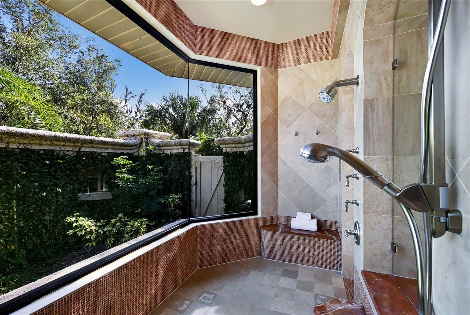 A4669934 Property Photo