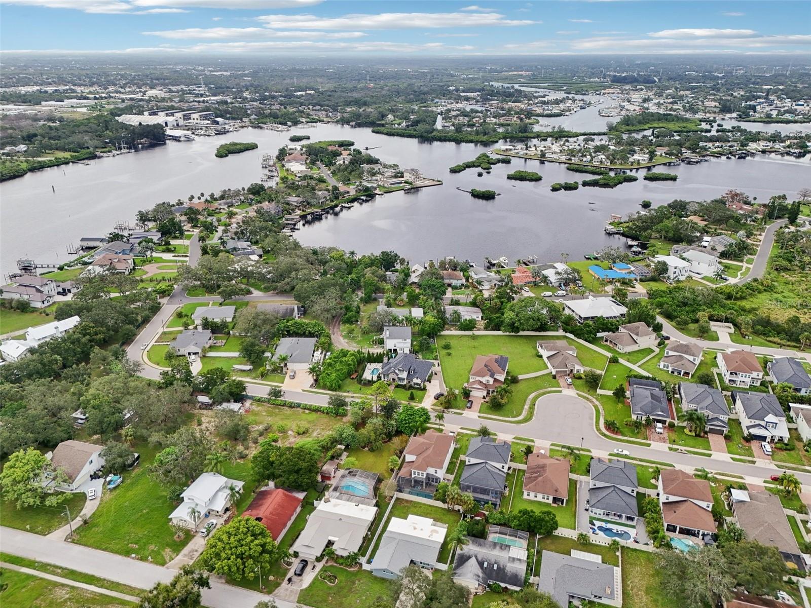 1004-1 PENINSULA AVE, TARPON SPRINGS, FL, 34689