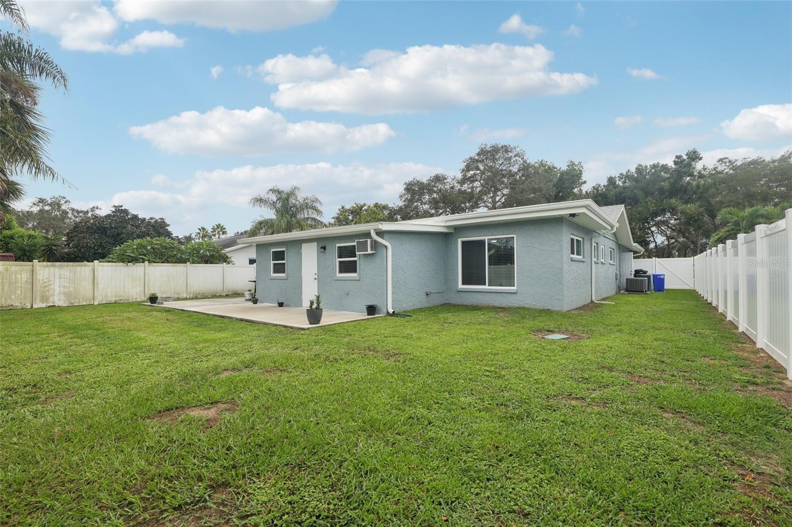 1004-1 PENINSULA AVE, TARPON SPRINGS, FL, 34689