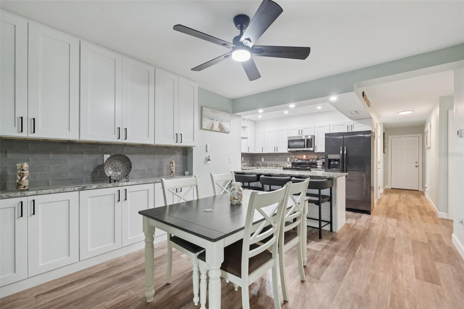 1004-1 PENINSULA AVE, TARPON SPRINGS, FL, 34689