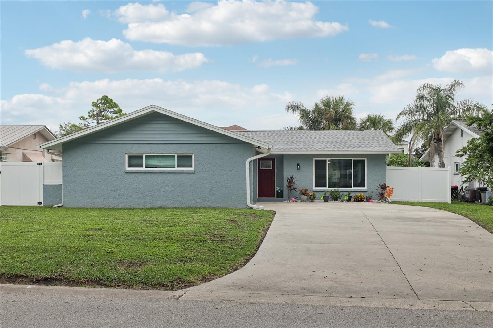 1004-1 PENINSULA AVE, TARPON SPRINGS, FL, 34689