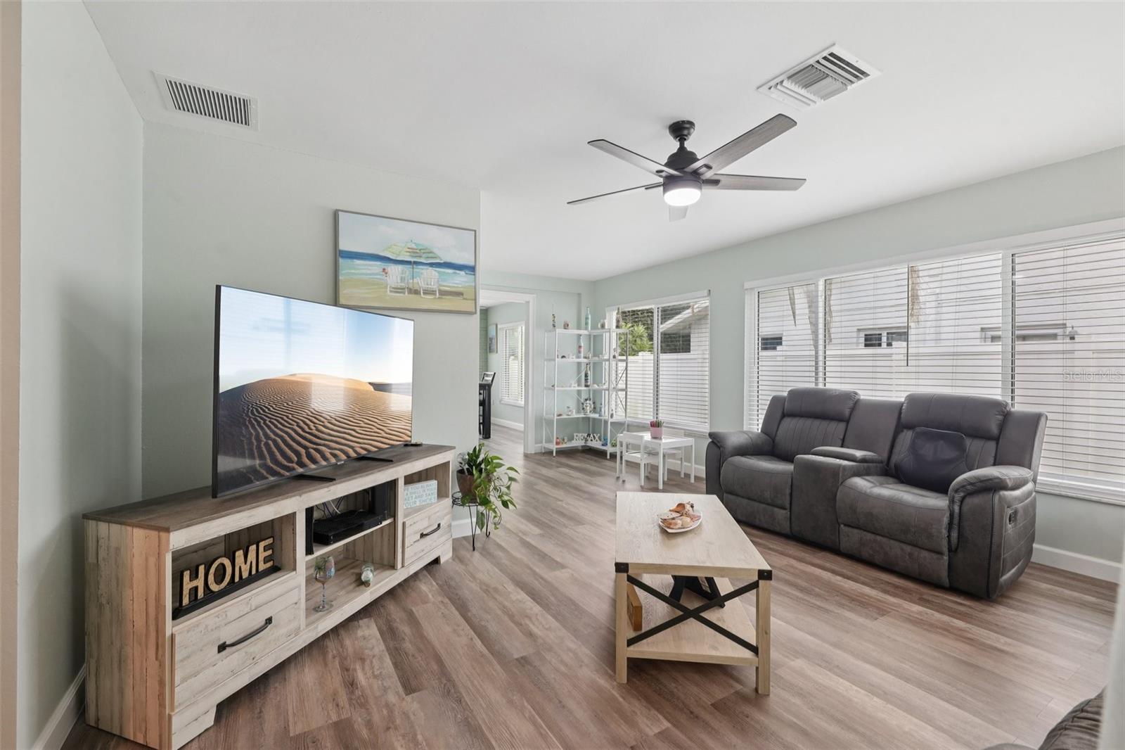 1004-1 PENINSULA AVE, TARPON SPRINGS, FL, 34689