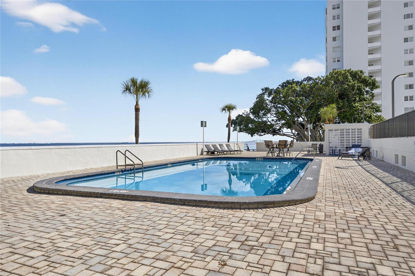 7100 SUNSHINE SKYWAY LN S #503, ST PETERSBURG, FL, 33711