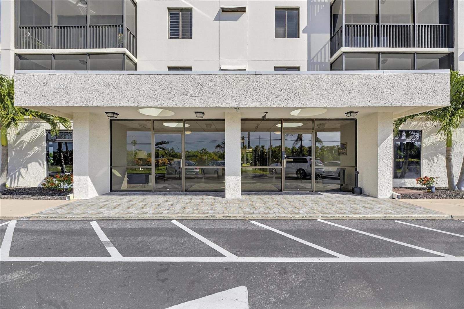 7100 SUNSHINE SKYWAY LN S #503, ST PETERSBURG, FL, 33711