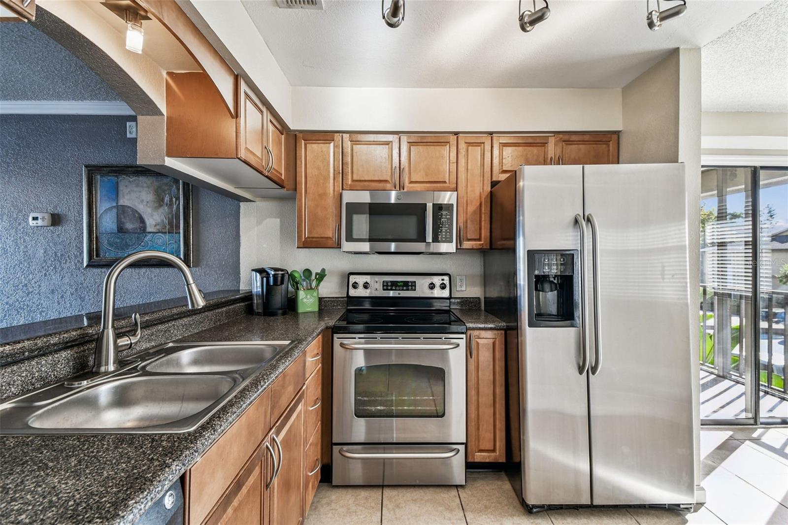 10101 SAILWINDS BLVD S #203, LARGO, FL, 33773