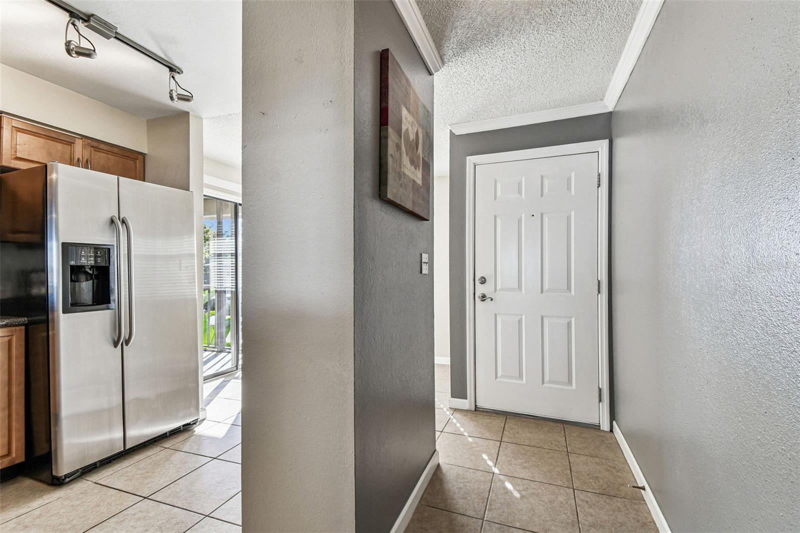 10101 SAILWINDS BLVD S #203, LARGO, FL, 33773