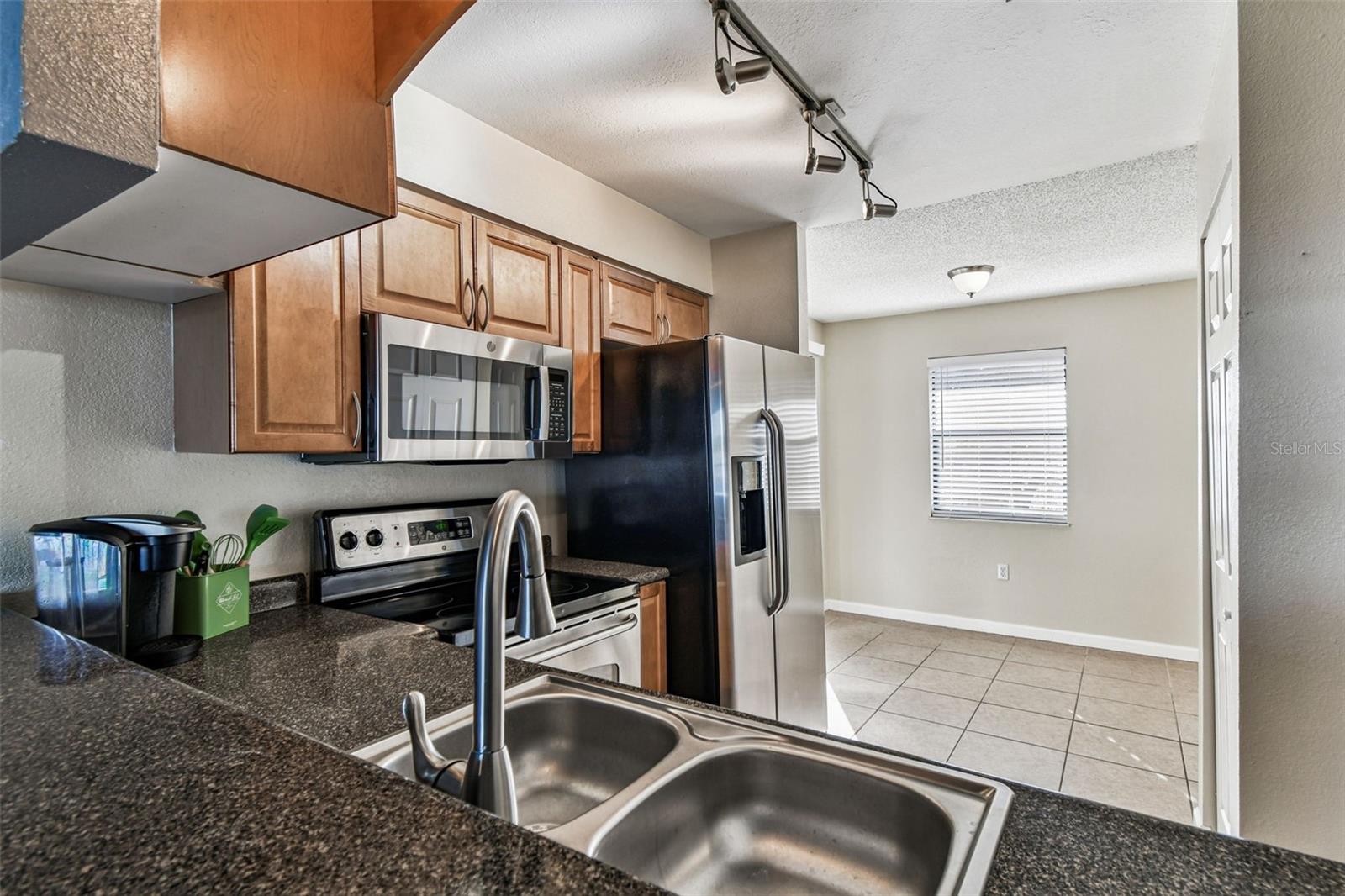 10101 SAILWINDS BLVD S #203, LARGO, FL, 33773