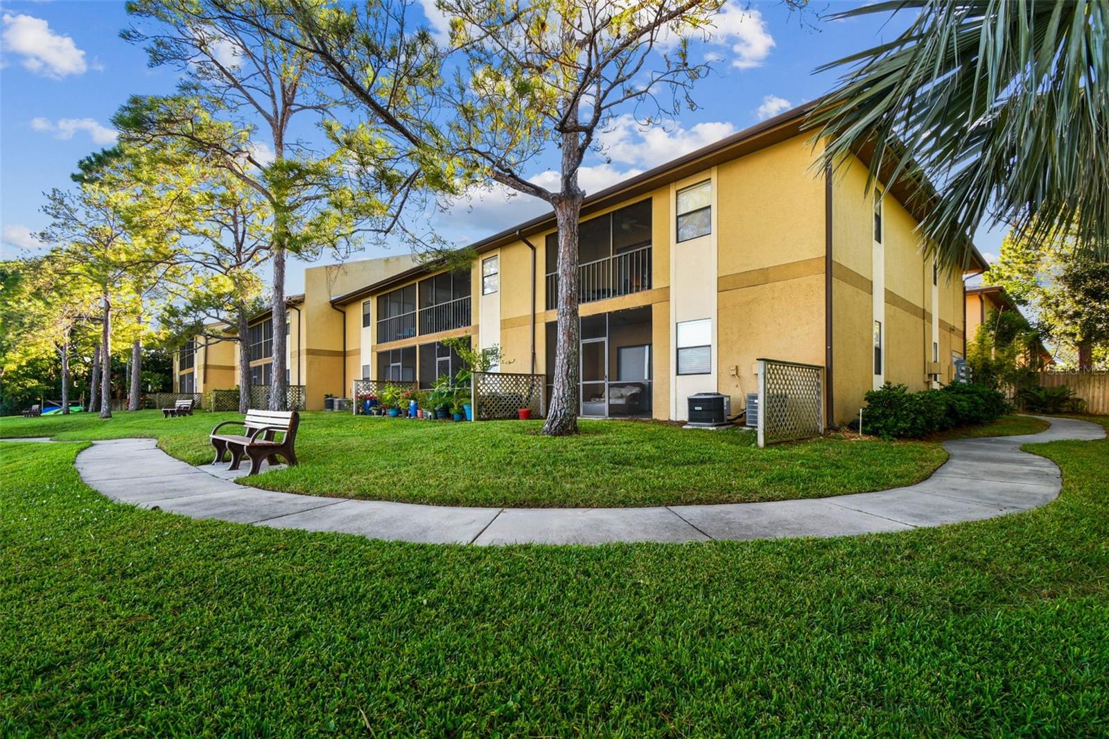 10101 SAILWINDS BLVD S #203, LARGO, FL, 33773
