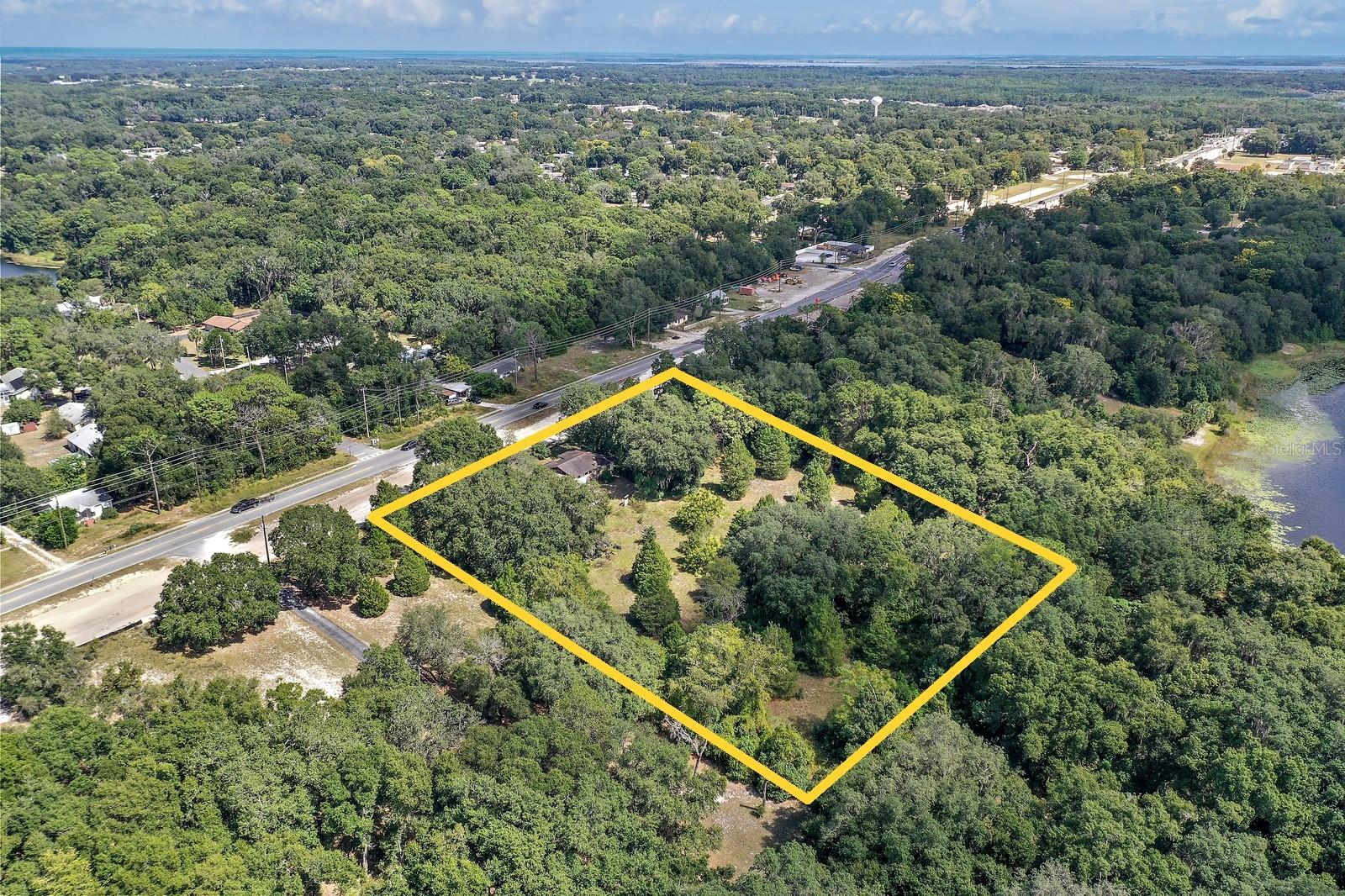 2048 MILLER BLVD, FRUITLAND PARK, FL, 34731