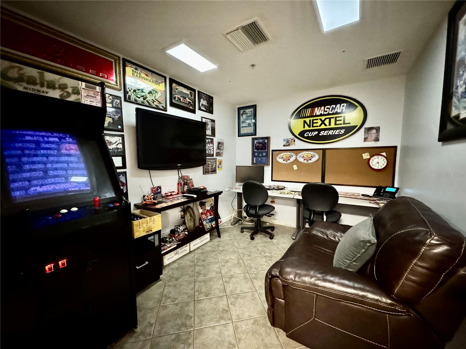 KNIGHTS TRAIL BUS SUITES BLDG B, NOKOMIS, FL, 34275