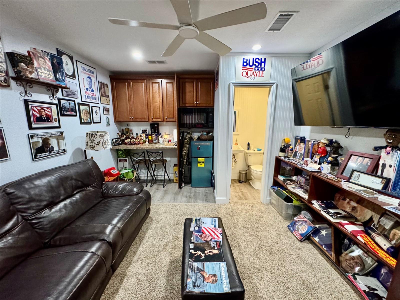 KNIGHTS TRAIL BUS SUITES BLDG B, NOKOMIS, FL, 34275