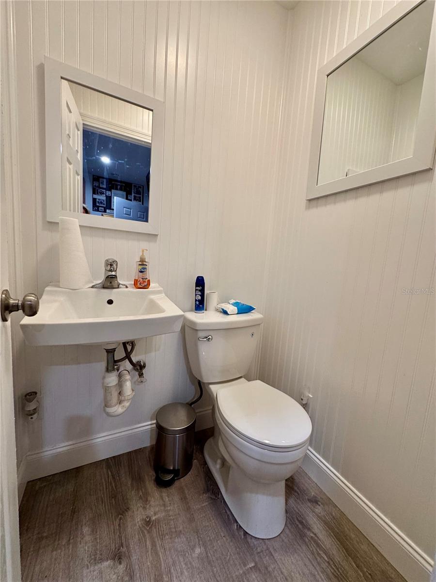 KNIGHTS TRAIL BUS SUITES BLDG B, NOKOMIS, FL, 34275