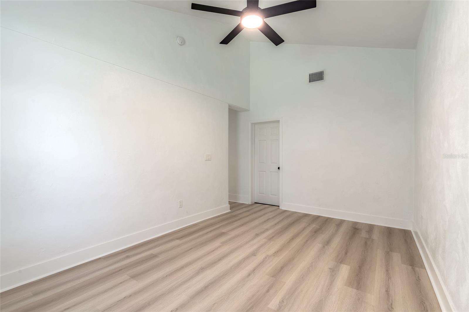 1147 HOLLY AVE, DAYTONA BEACH, FL, 32117