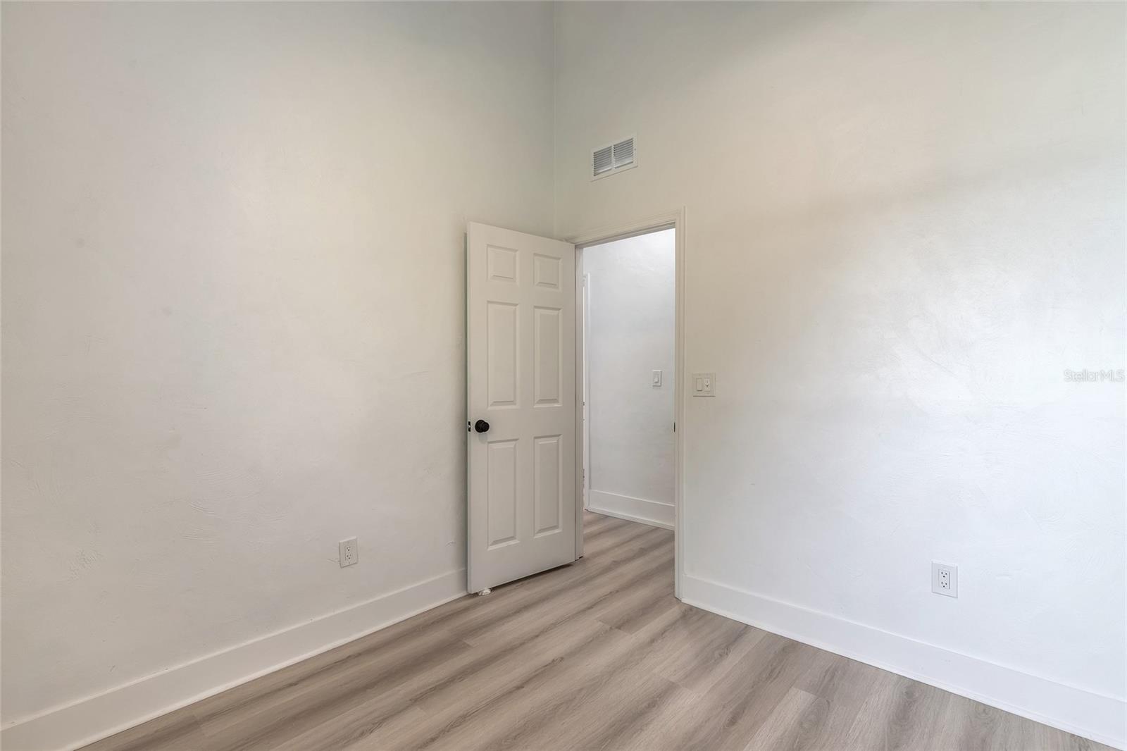 1147 HOLLY AVE, DAYTONA BEACH, FL, 32117