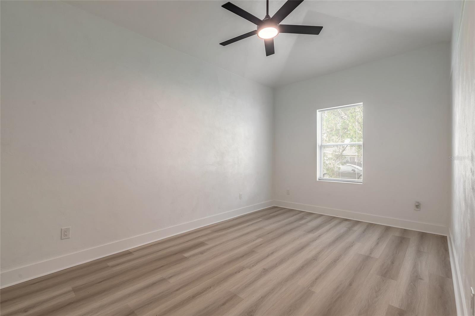 1147 HOLLY AVE, DAYTONA BEACH, FL, 32117