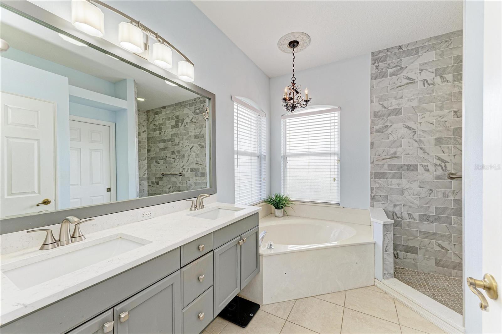 10726 OLD GROVE CIR, BRADENTON, FL, 34212