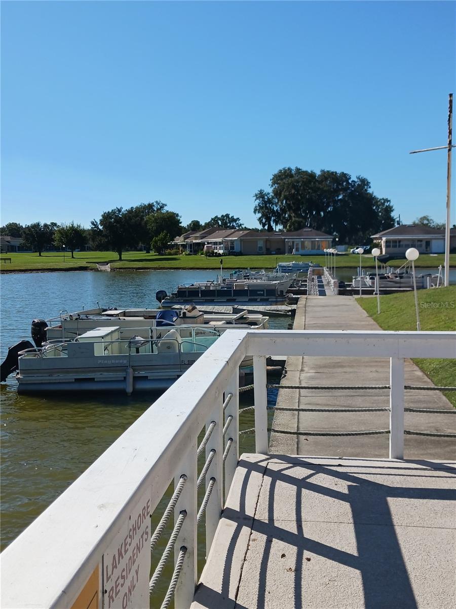 417 CLUB CIR, LAKESHORE, FL, 33854