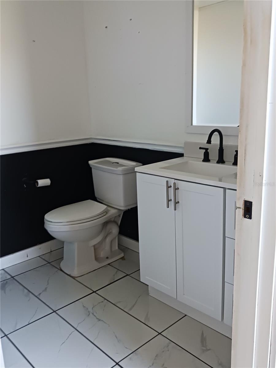 417 CLUB CIR, LAKESHORE, FL, 33854