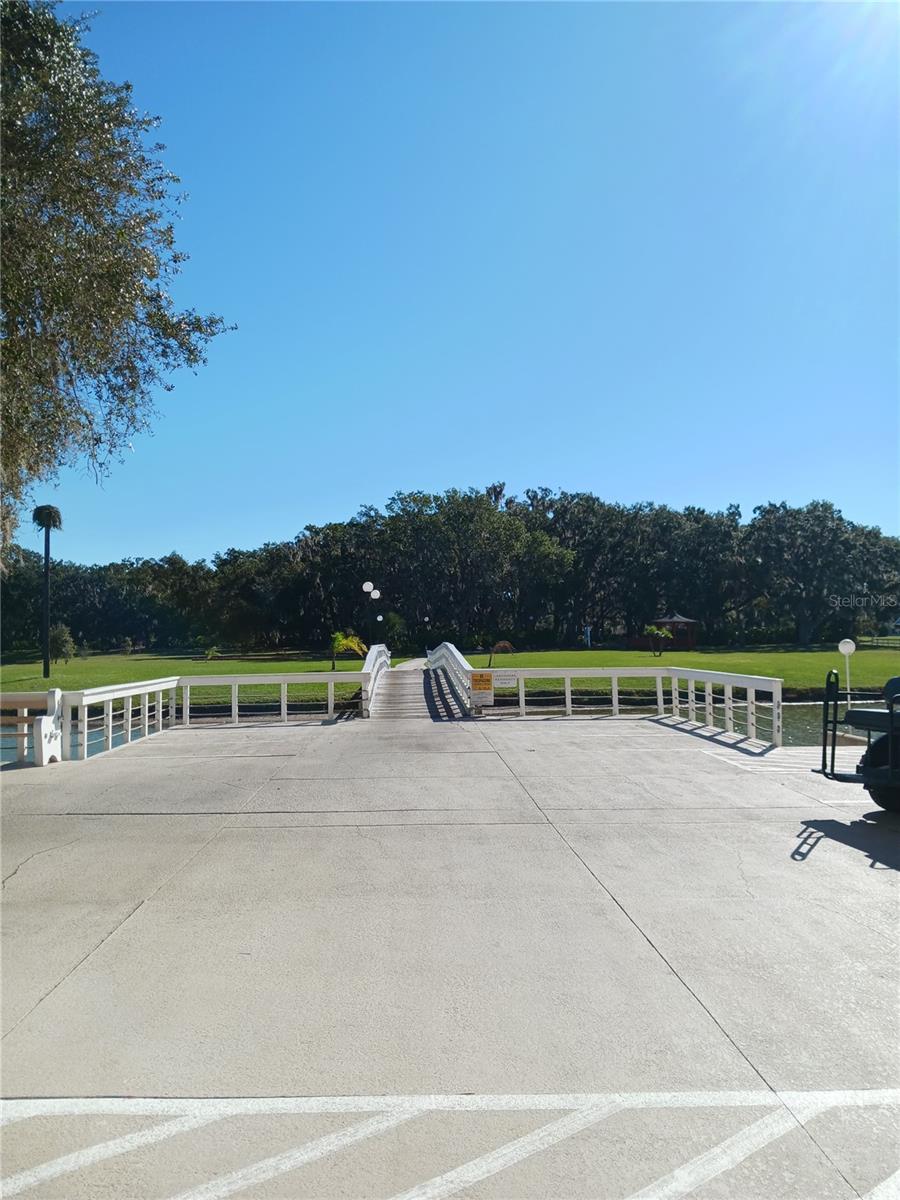 417 CLUB CIR, LAKESHORE, FL, 33854