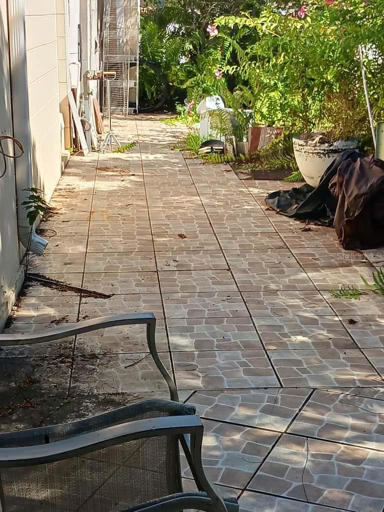 417 CLUB CIR, LAKESHORE, FL, 33854