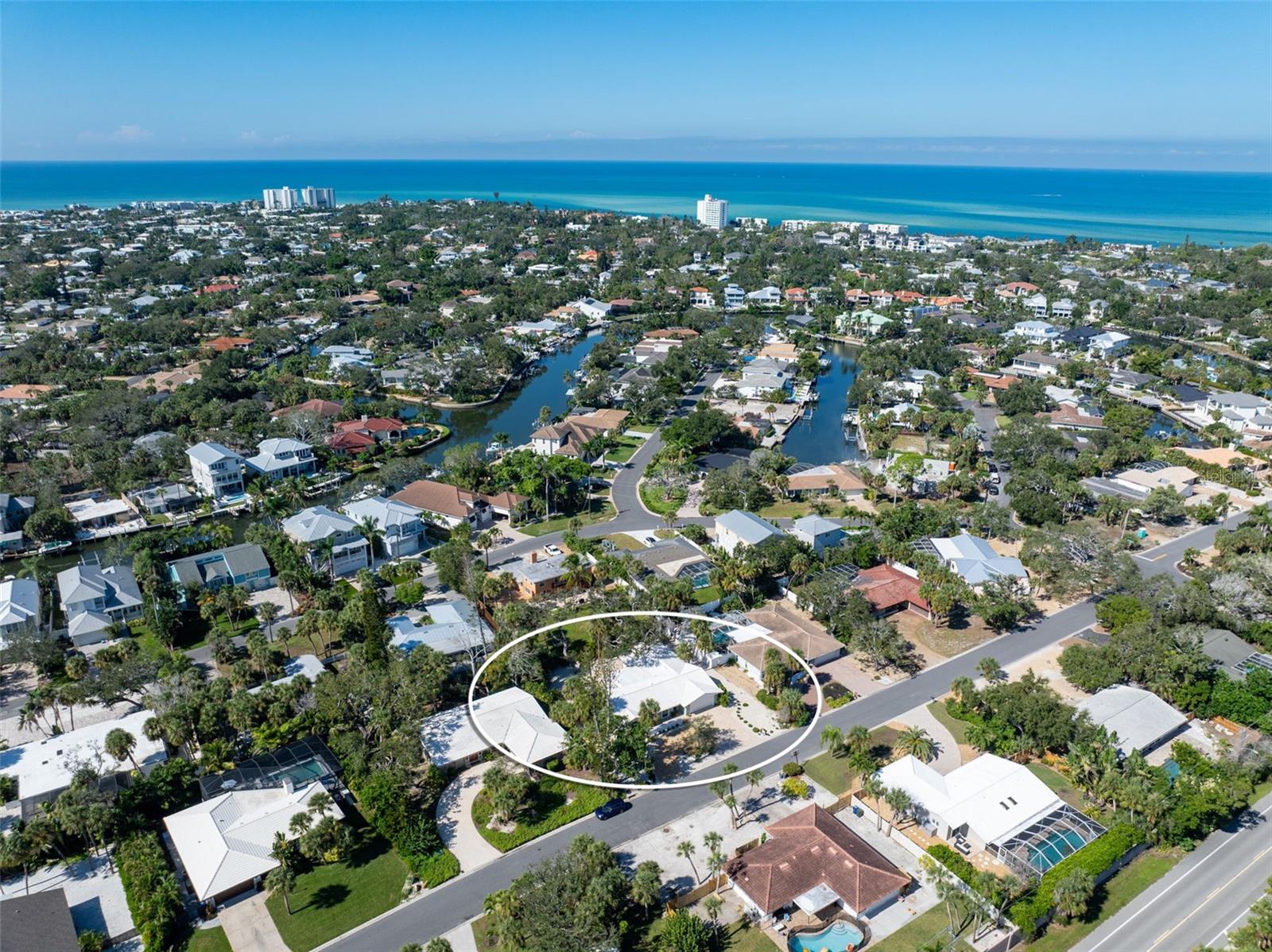 630 VENICE LN, SARASOTA, FL, 34242