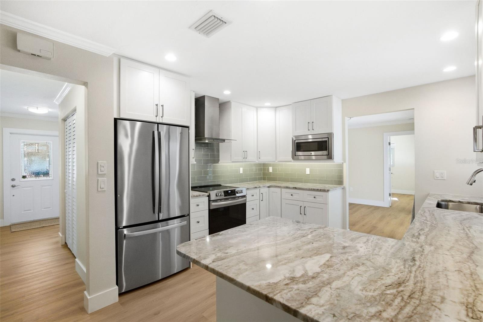 630 VENICE LN, SARASOTA, FL, 34242