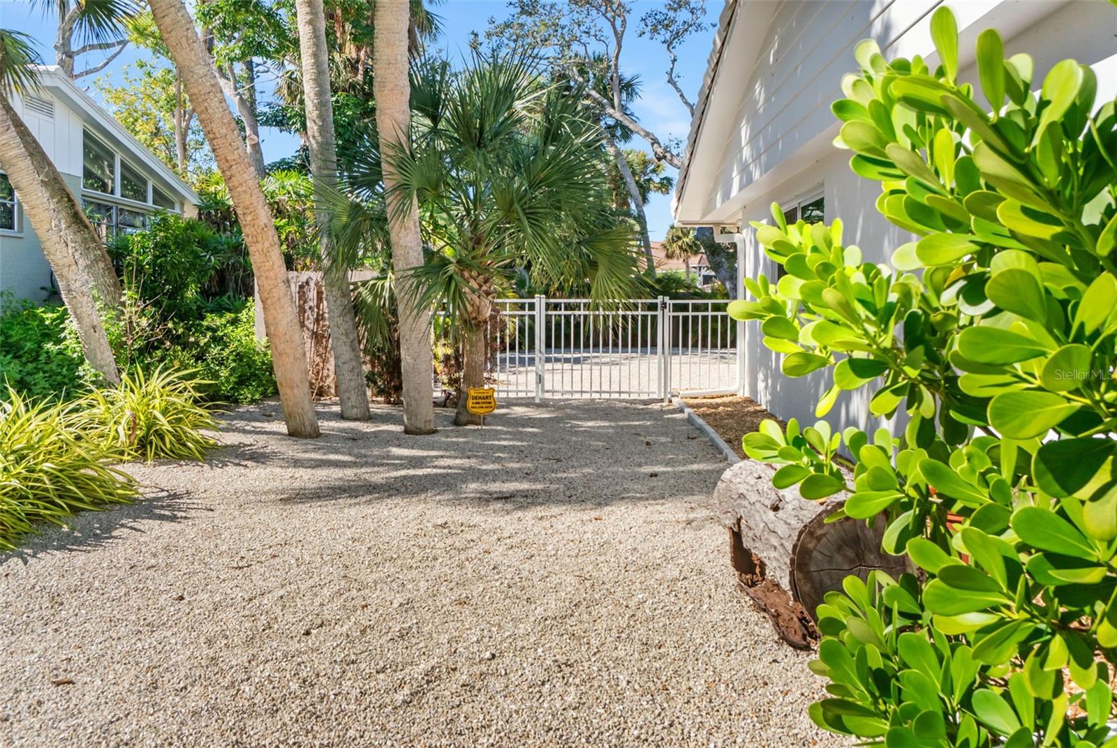 630 VENICE LN, SARASOTA, FL, 34242