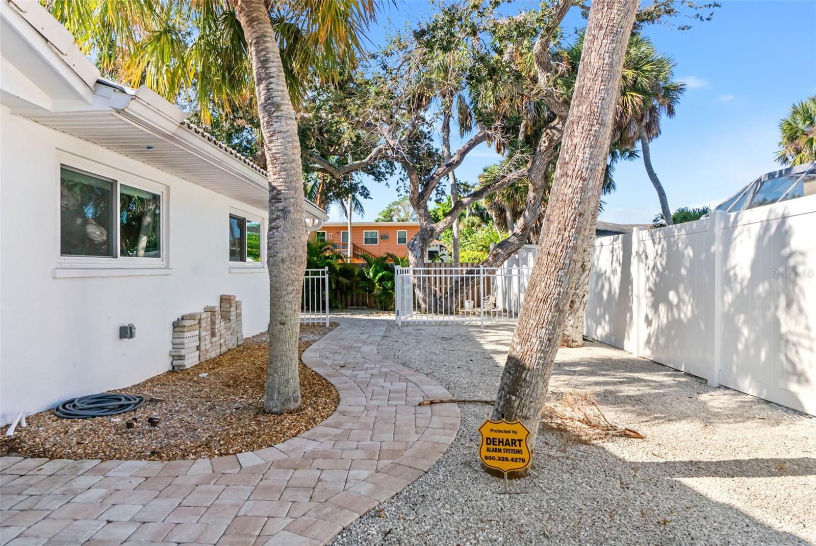 630 VENICE LN, SARASOTA, FL, 34242