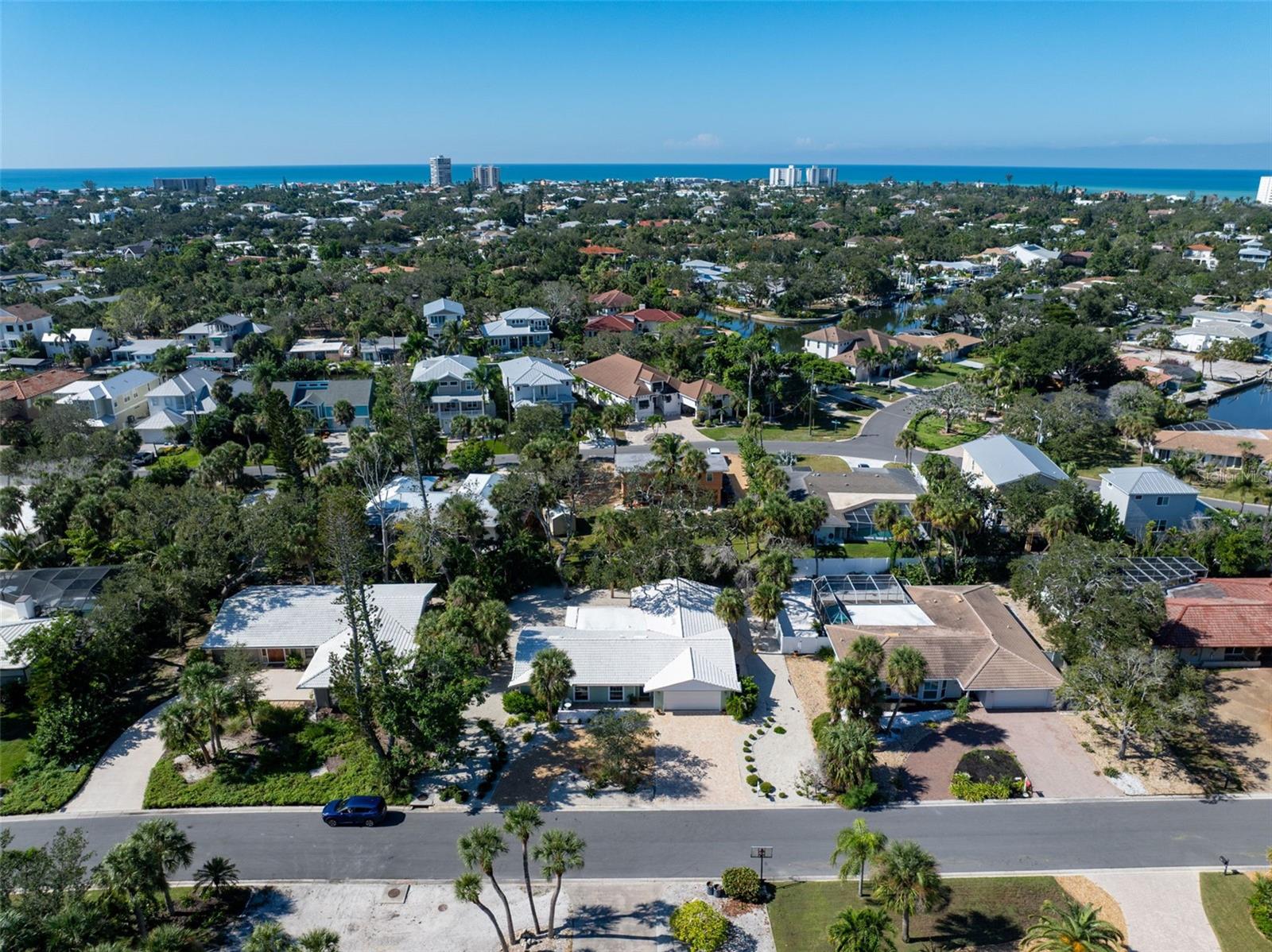 630 VENICE LN, SARASOTA, FL, 34242