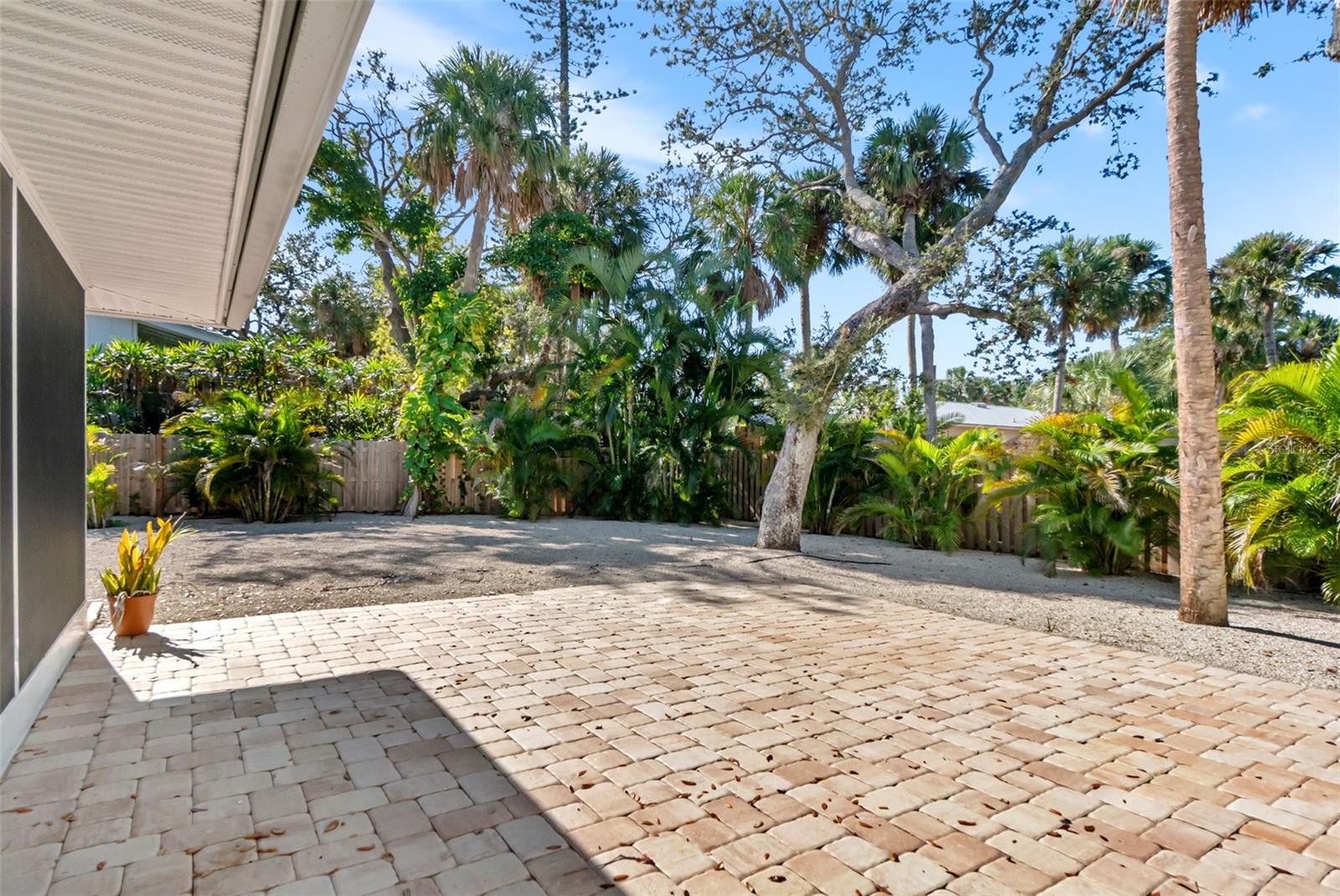 630 VENICE LN, SARASOTA, FL, 34242