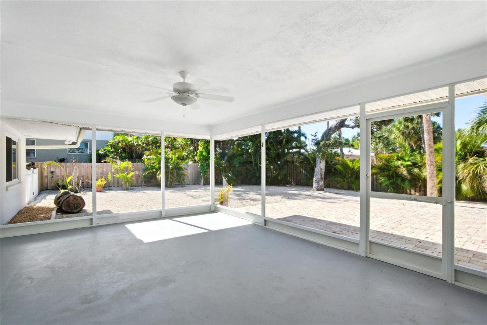 630 VENICE LN, SARASOTA, FL, 34242