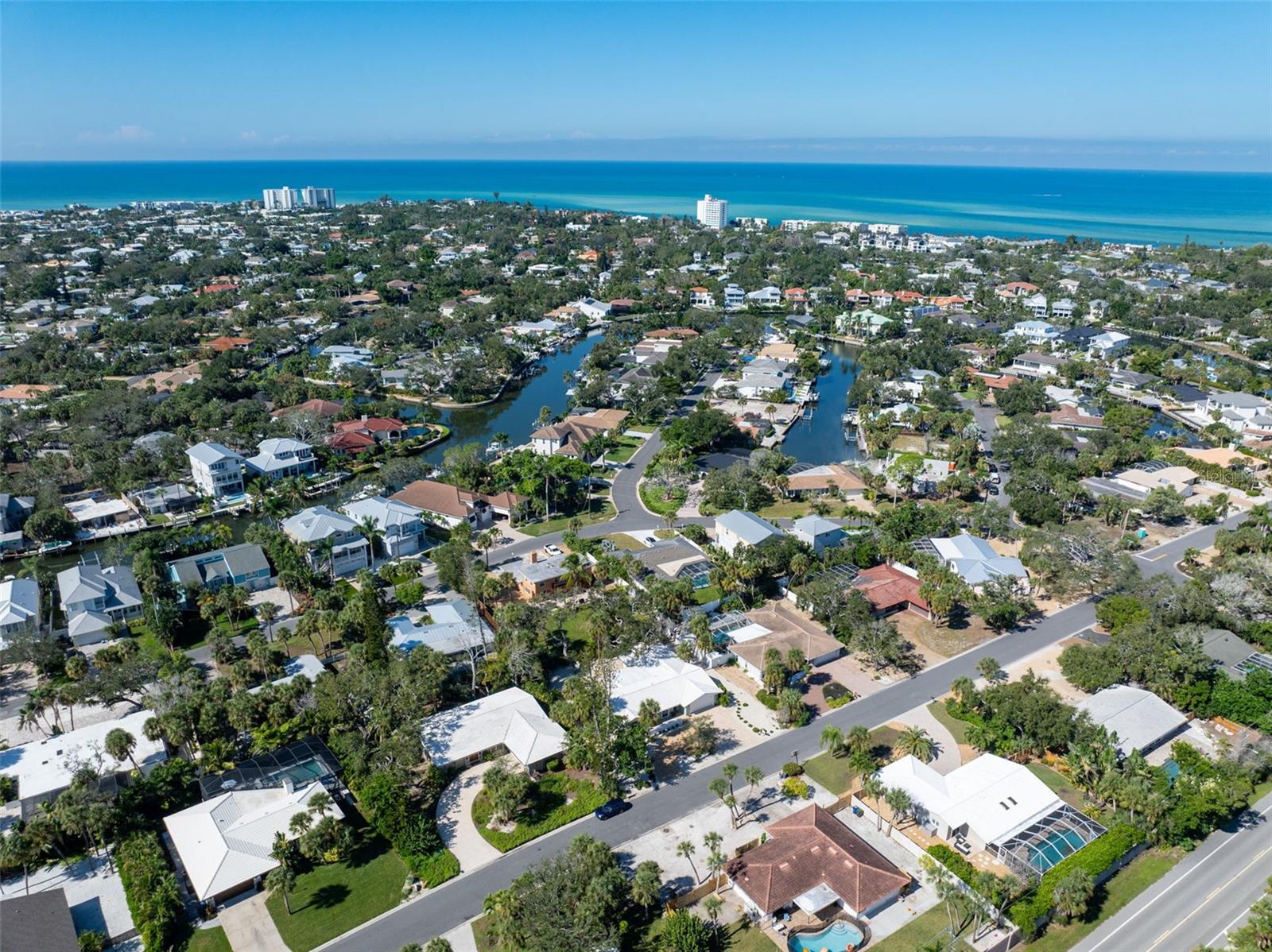 630 VENICE LN, SARASOTA, FL, 34242