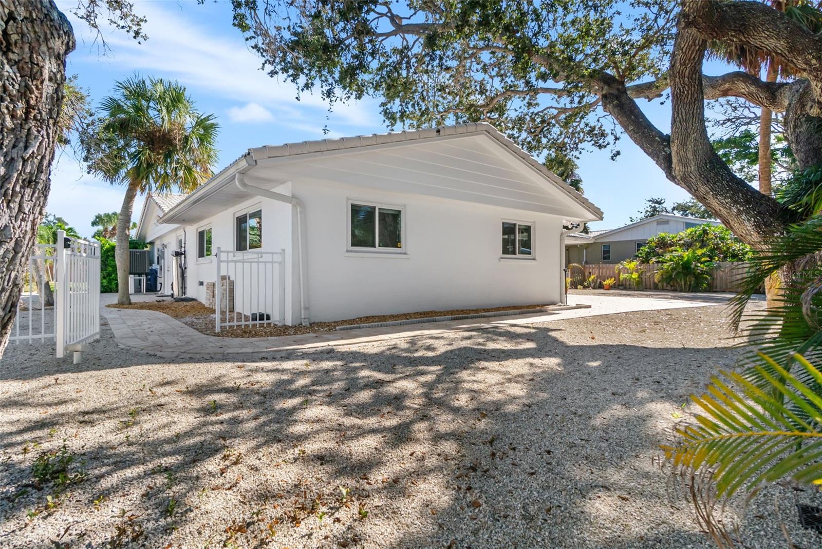 630 VENICE LN, SARASOTA, FL, 34242