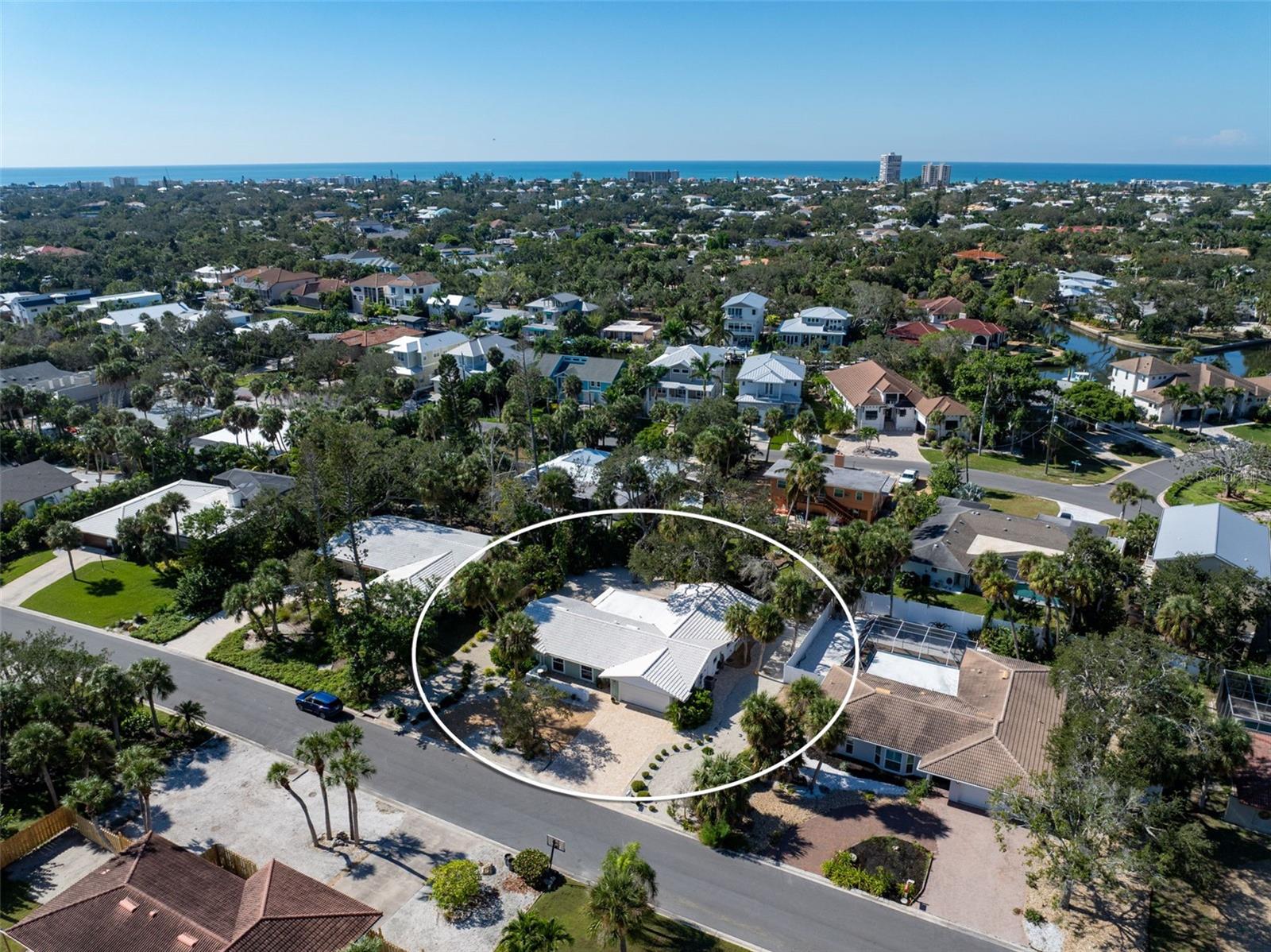 630 VENICE LN, SARASOTA, FL, 34242