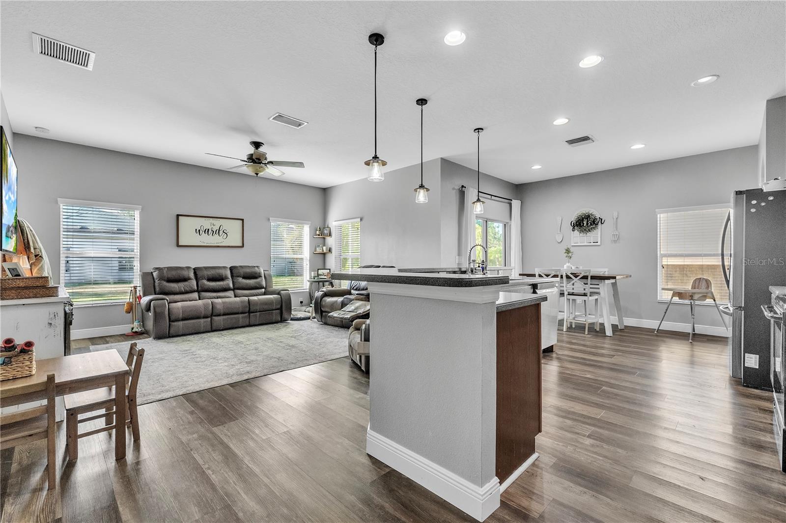 714 GRIFFEN HEIGHTS CT, RUSKIN, FL, 33570