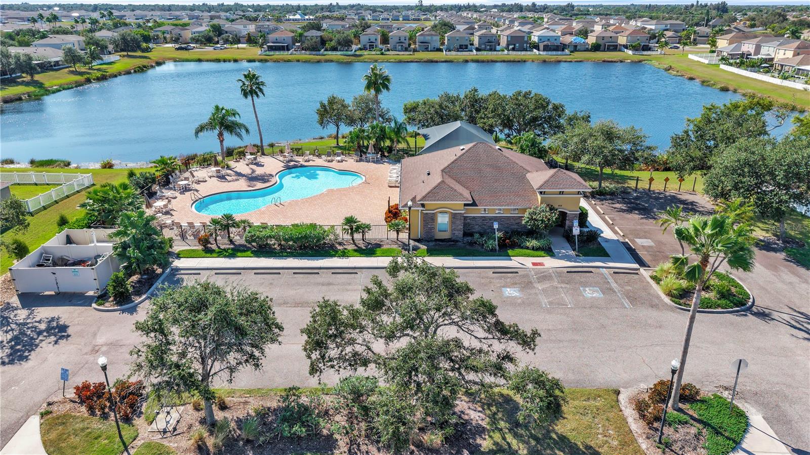 714 GRIFFEN HEIGHTS CT, RUSKIN, FL, 33570