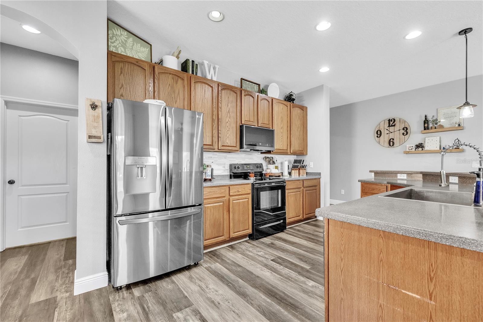 714 GRIFFEN HEIGHTS CT, RUSKIN, FL, 33570