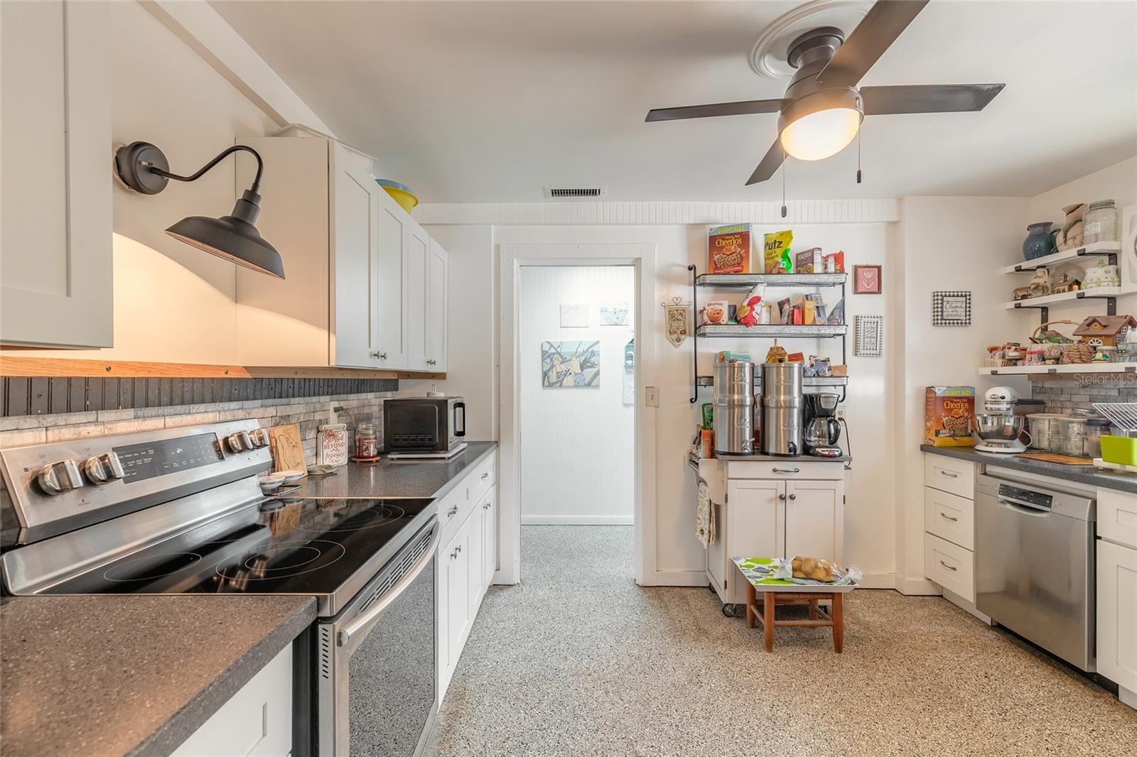 2111 WILLOW OAK DR, EDGEWATER, FL, 32141