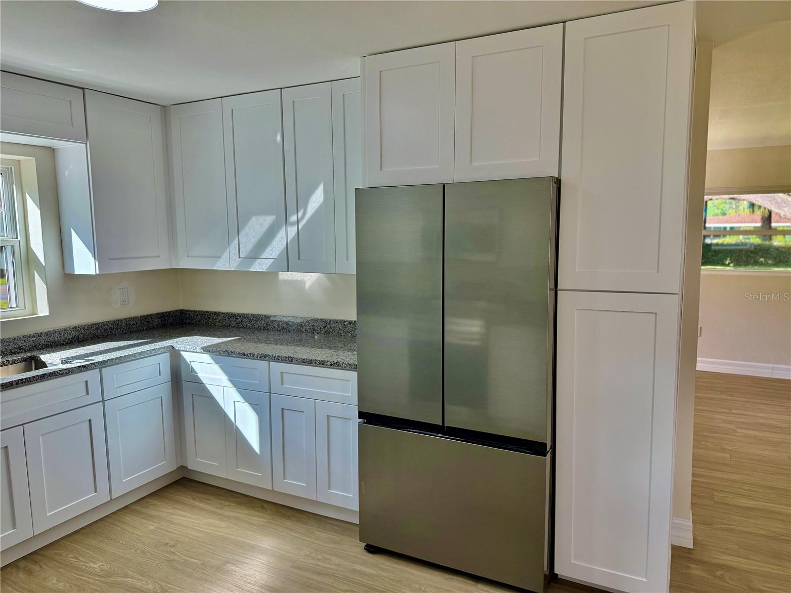 1215 W BERESFORD AVE, DELAND, FL, 32720