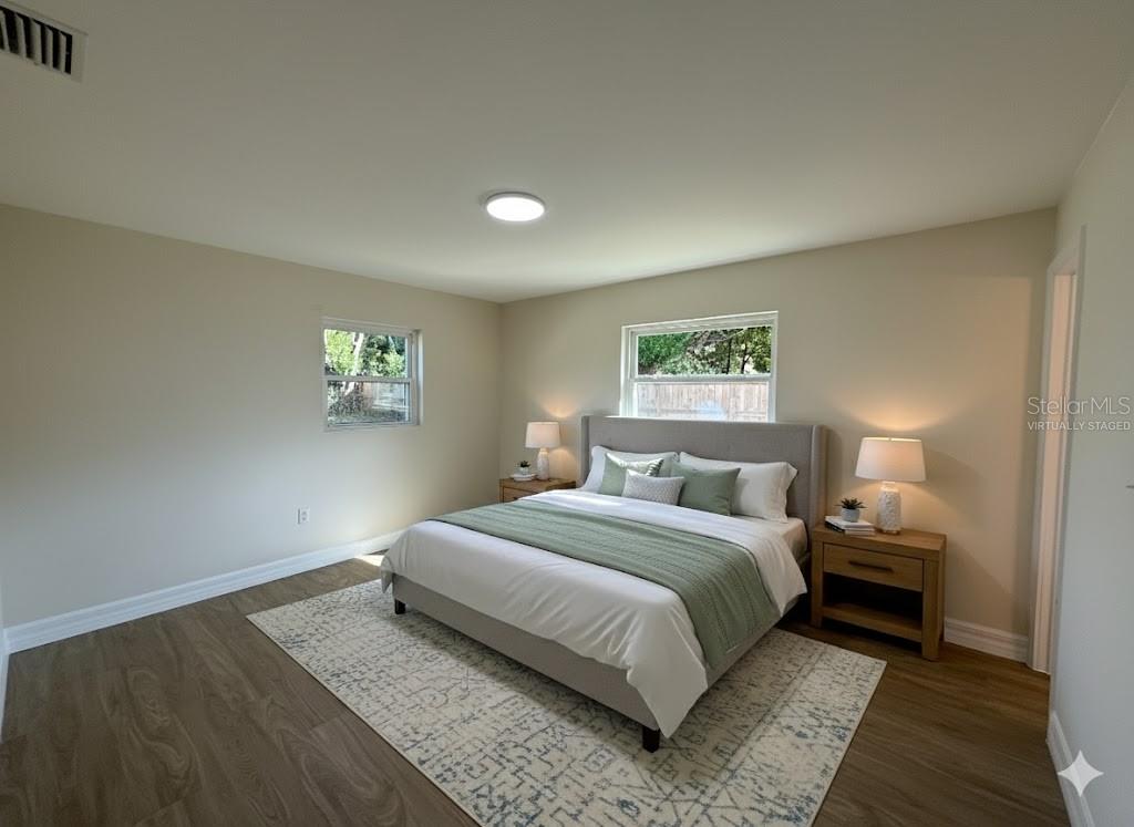 1215 W BERESFORD AVE, DELAND, FL, 32720