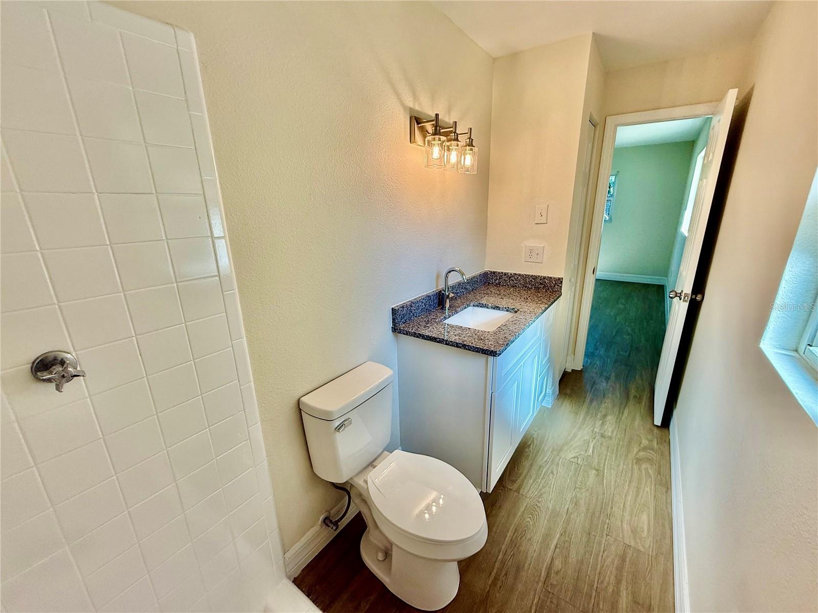 1215 W BERESFORD AVE, DELAND, FL, 32720