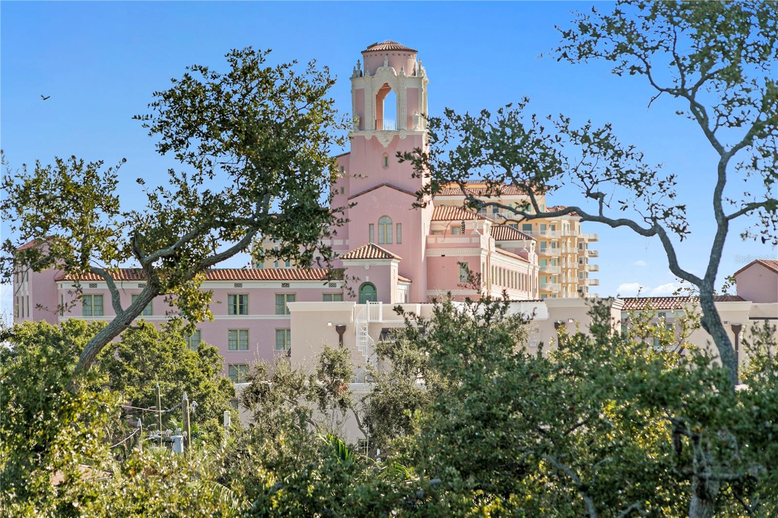 153 5TH AVE NE, ST PETERSBURG, FL, 33701