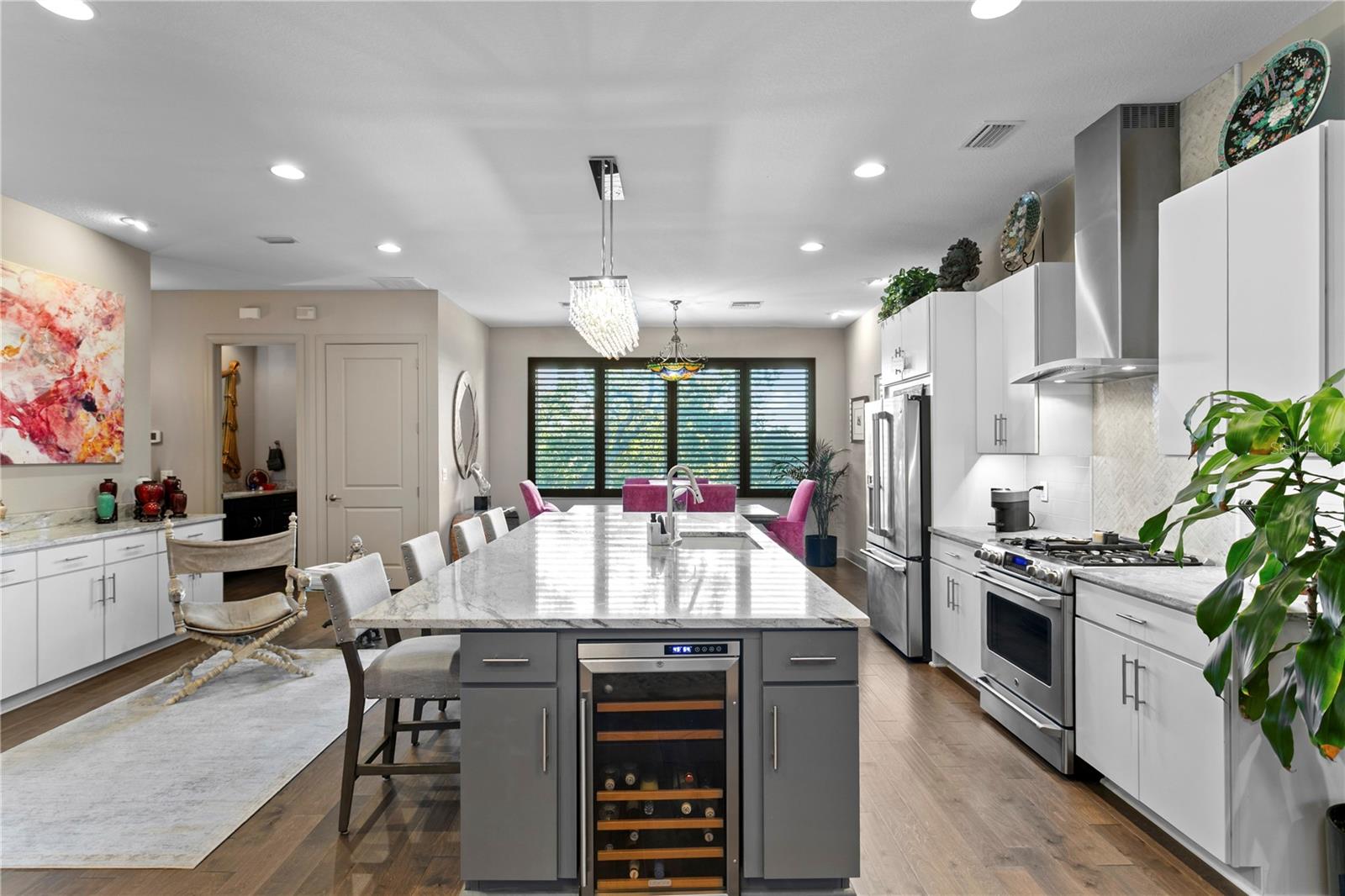 153 5TH AVE NE, ST PETERSBURG, FL, 33701