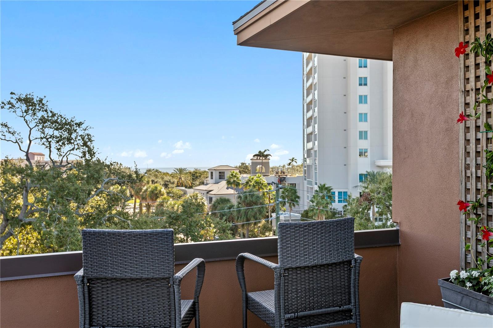 153 5TH AVE NE, ST PETERSBURG, FL, 33701