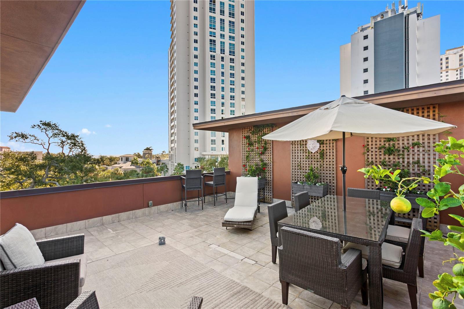 153 5TH AVE NE, ST PETERSBURG, FL, 33701