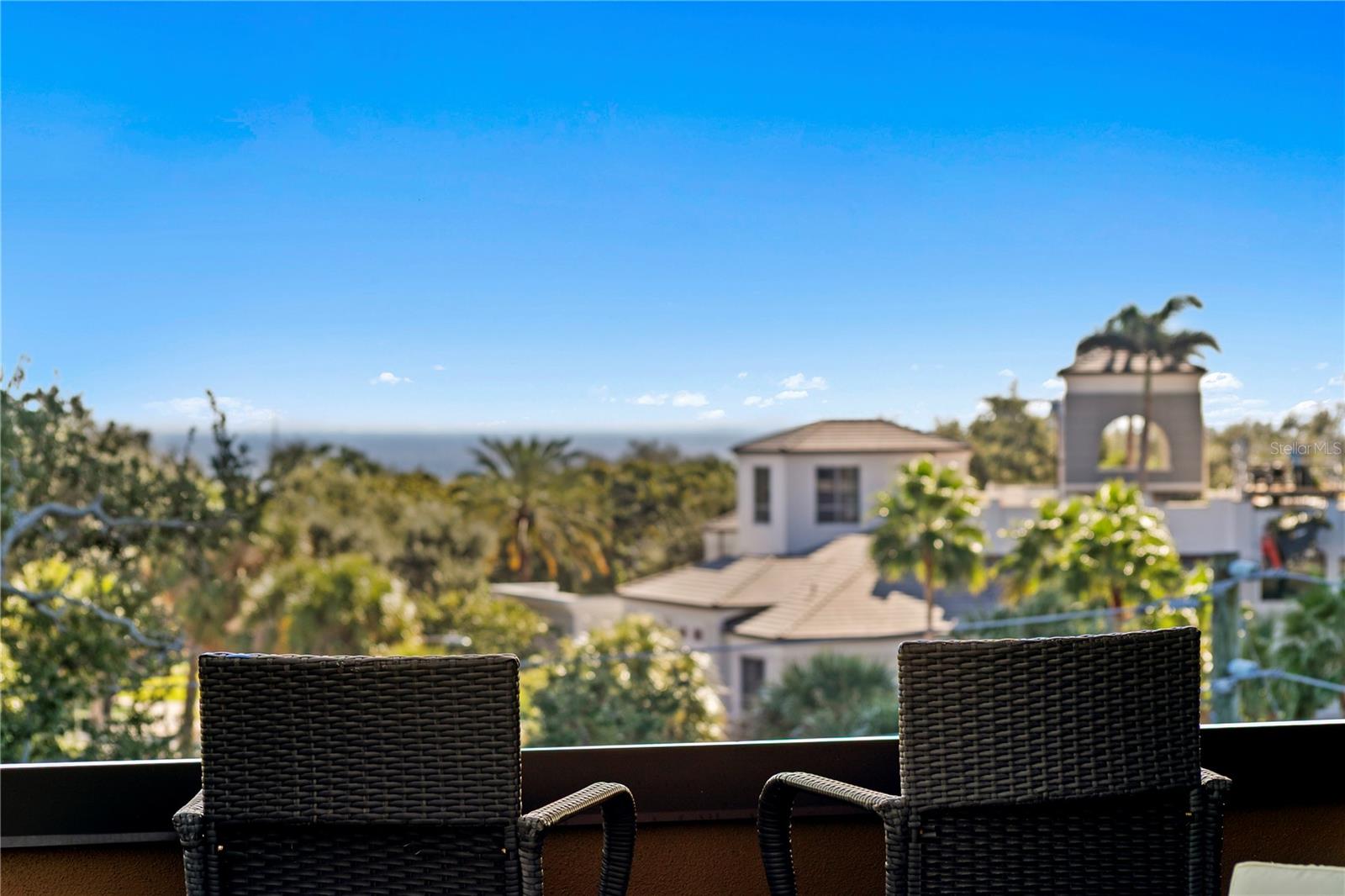 153 5TH AVE NE, ST PETERSBURG, FL, 33701