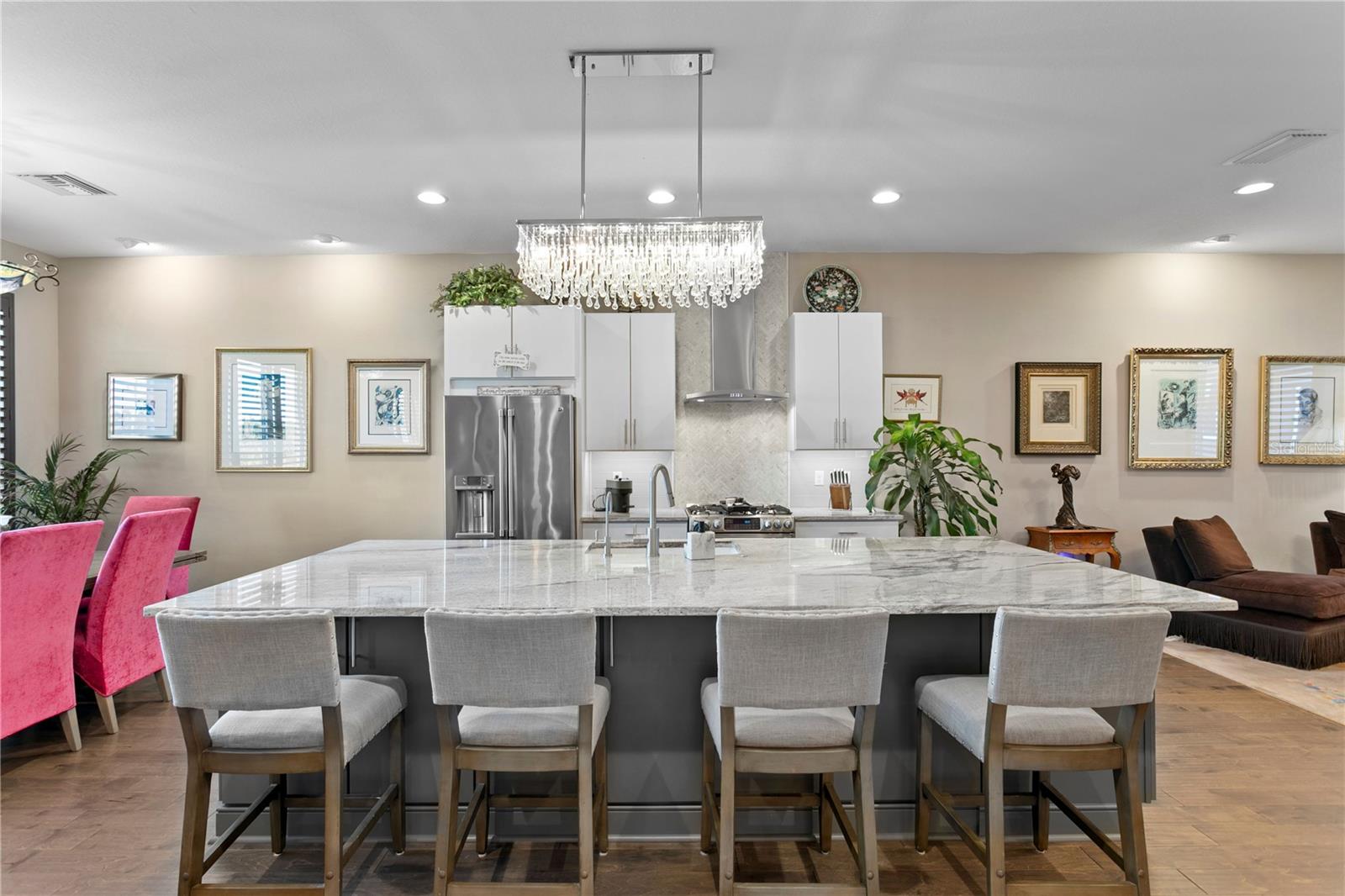 153 5TH AVE NE, ST PETERSBURG, FL, 33701