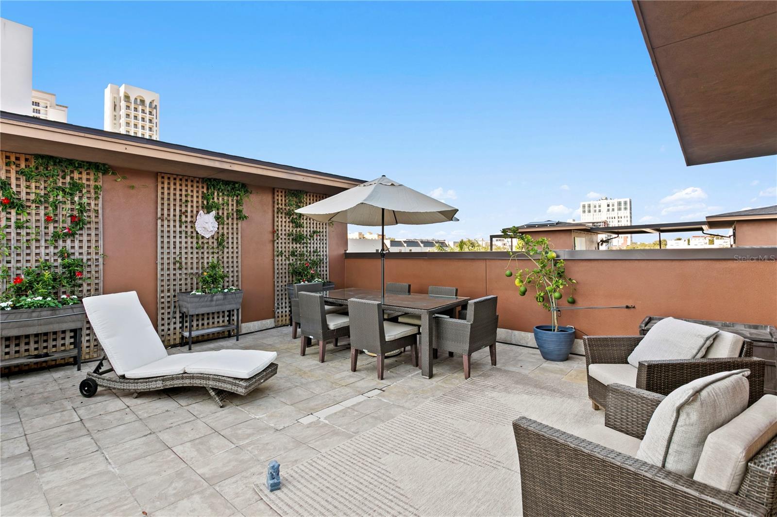 153 5TH AVE NE, ST PETERSBURG, FL, 33701