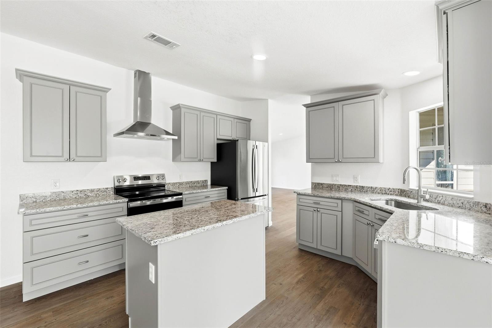 5180 LEXINGTON CIR, WILDWOOD, FL, 34785